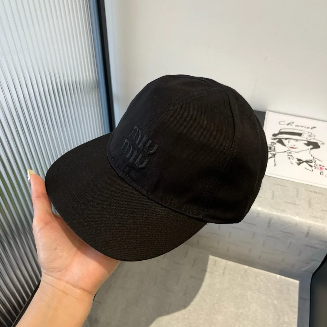 💰60¥ miumiu duck cap