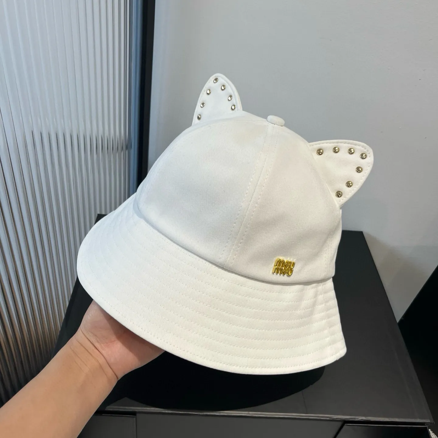 💰100¥ Miumiu miumiu spring and summer style cat ears and ding fisherman hat, pure cotton fabric, high-grade workmanship, head circumference 57cm