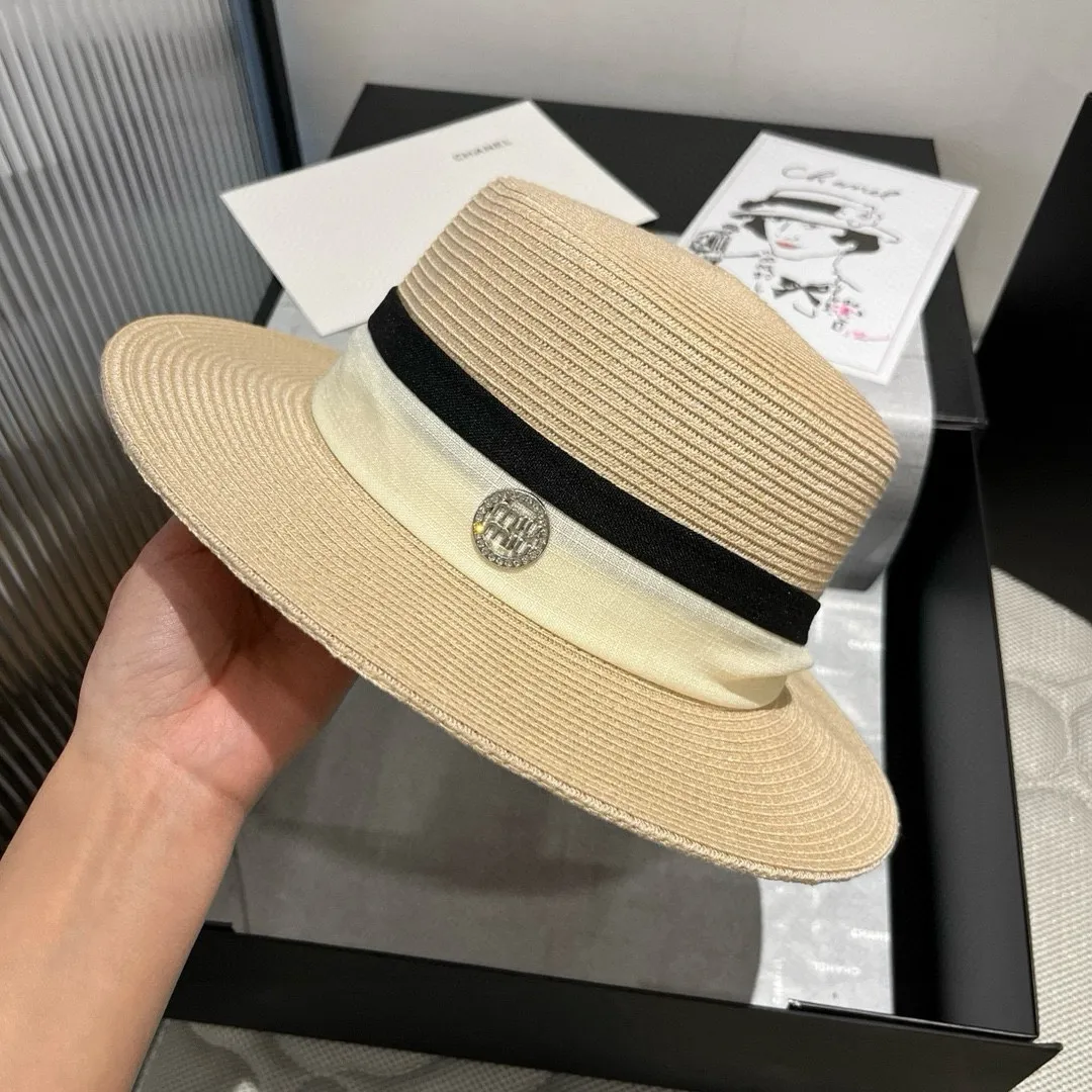 💰160¥ miumiu new flat top hat, PP straw material, head circumference 57cm