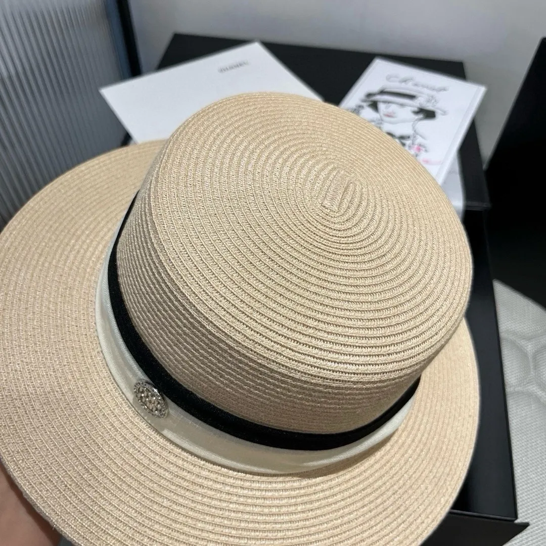 💰160¥ miumiu new flat top hat, PP straw material, head circumference 57cm
