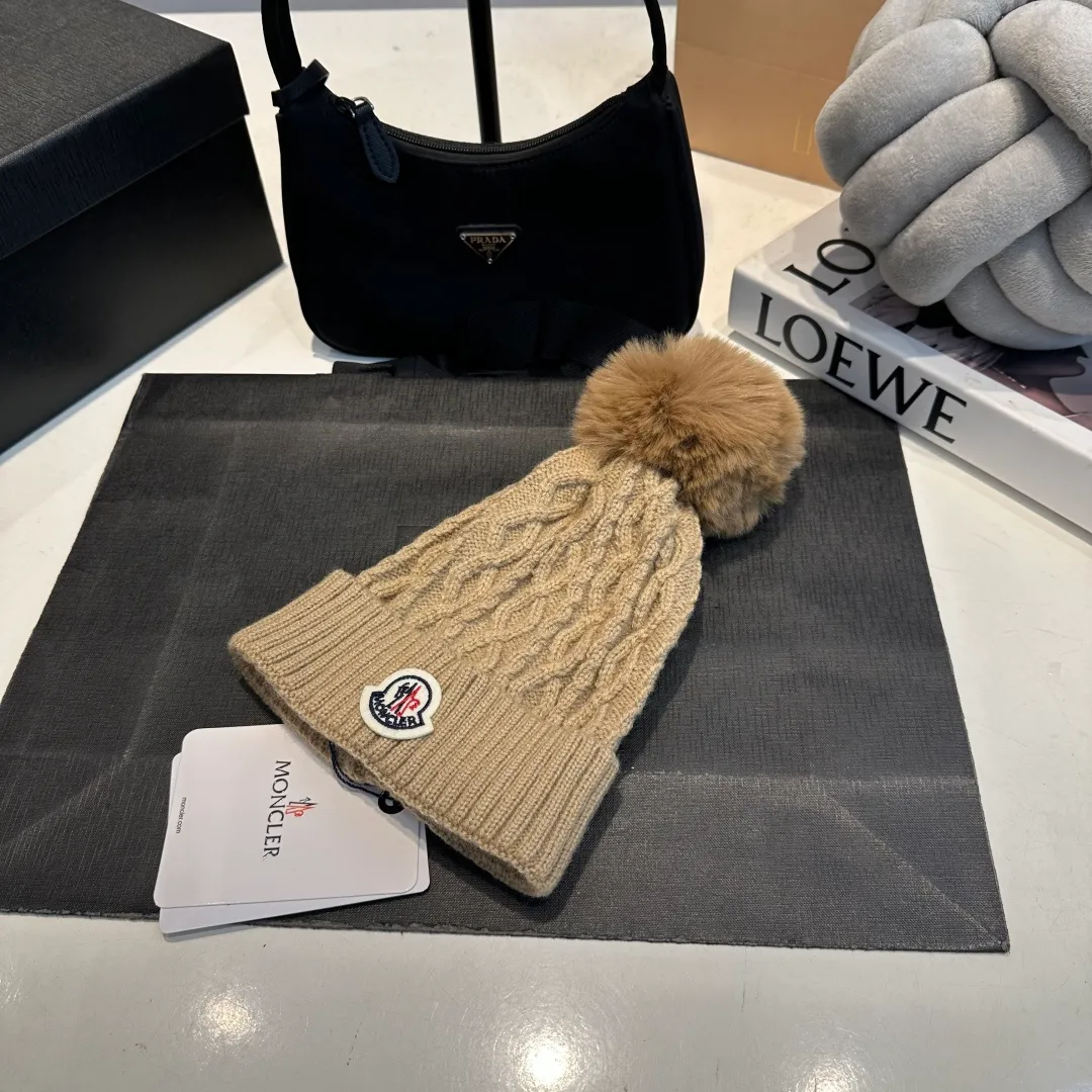 P60 MONCLER 25 autumn new product wool ball ear protection knitted toe wool hat cold hat sweet