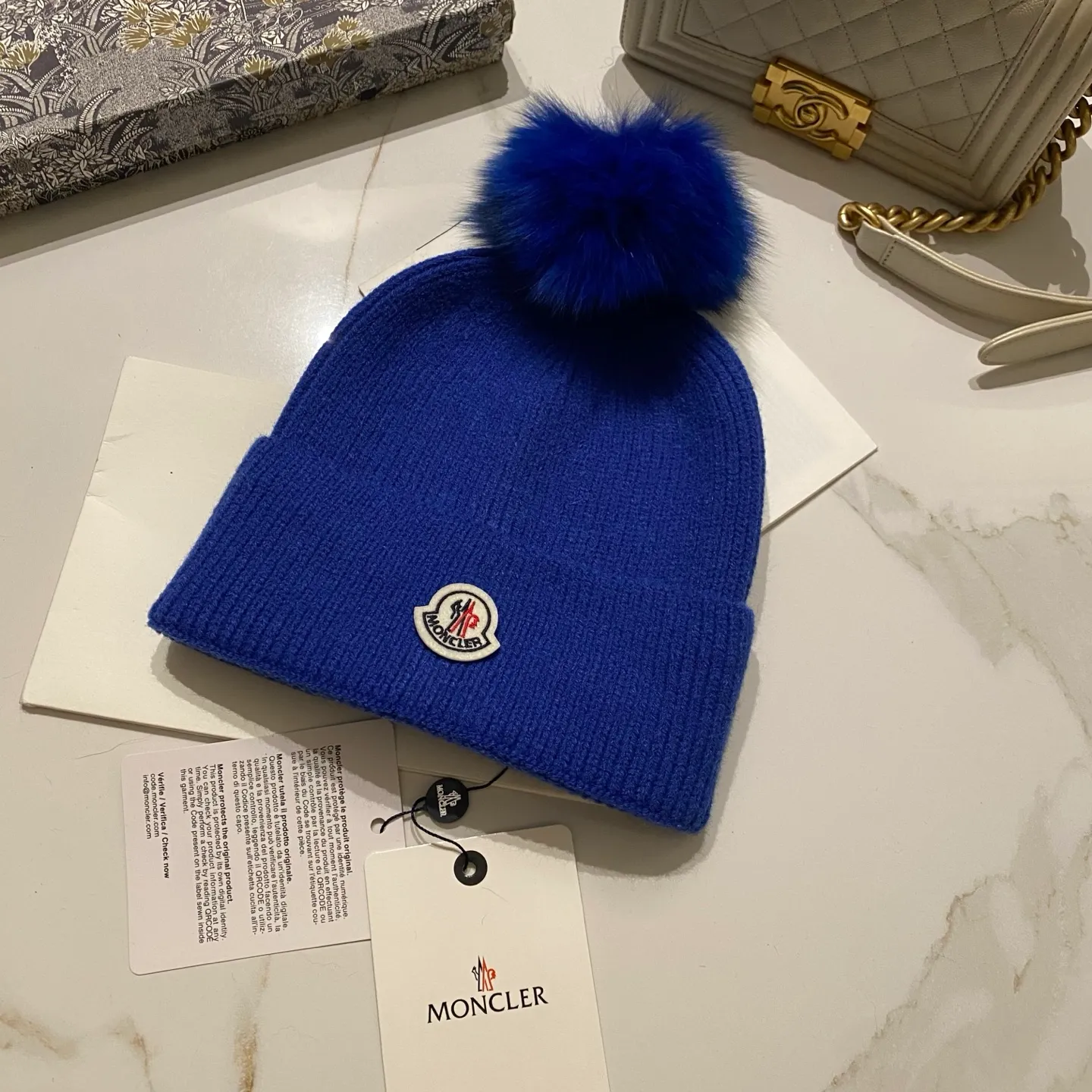 Moncler muzzle cashmere knitted hat + fox fur ball