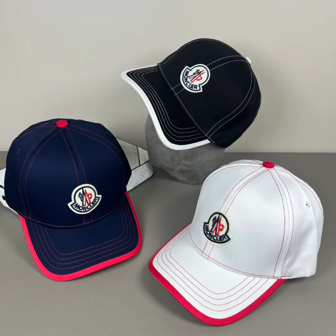 P56 comes with dust bag MONCLER mouth covering 🎩Good quality, high-end atmosphere, super popular 💖The texture is great, it is very easy to match when out on the street! Fashion trends! A must-have item for going out, the same style for men and women, get it now!