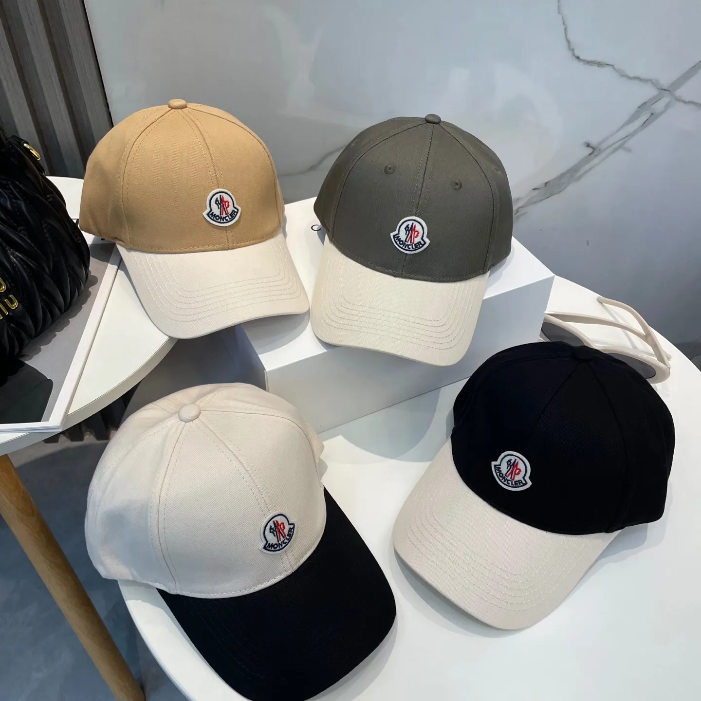 P60 Moncler🆕Spring style new personalized baseball cap, high quality and excellent breathability, suitable for all seasons, a high-looking fashion item! Same style for men and women
