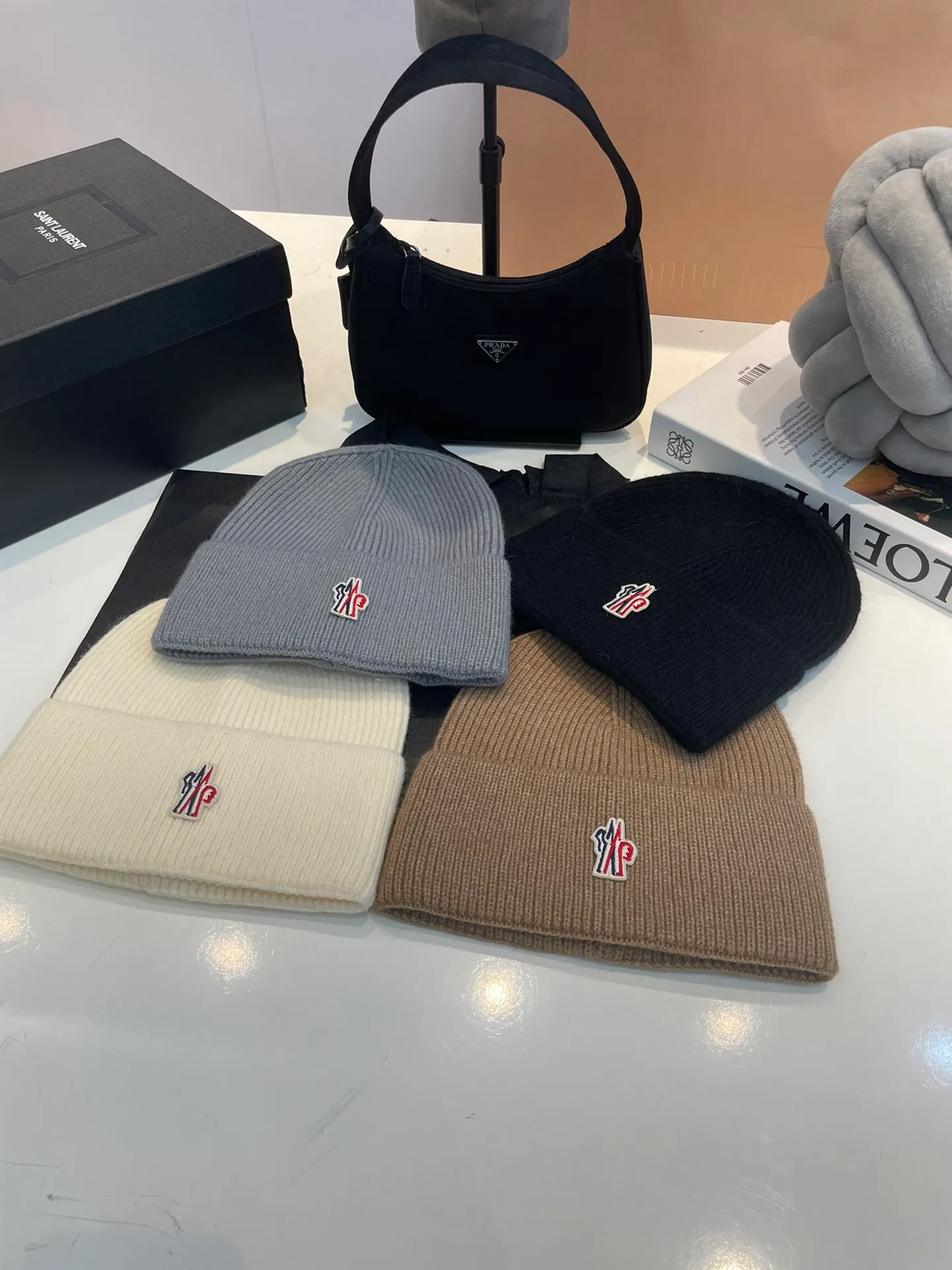 P40 MONCLER 2023 autumn and winter new knitted beanie hat, very popular 💖 first-class texture, very easy to match on the street!