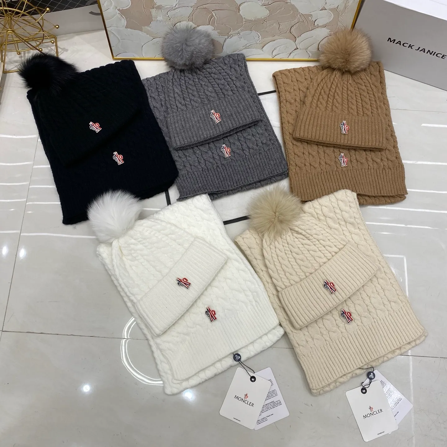 Moncler two-piece set cashmere knitted hat with fox fur ball + scarf🧣