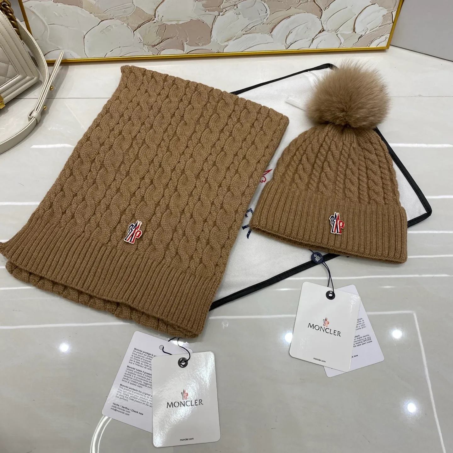 Moncler two-piece set cashmere knitted hat with fox fur ball + scarf🧣