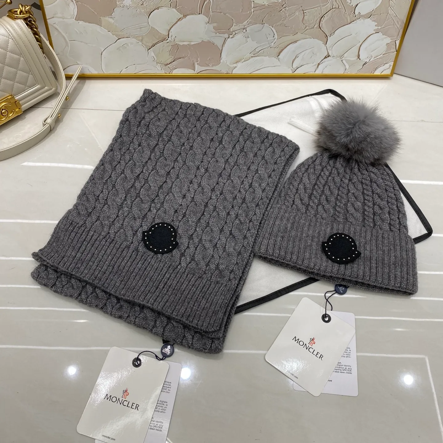 Moncler two-piece set cashmere knitted hat with fox fur ball + scarf🧣