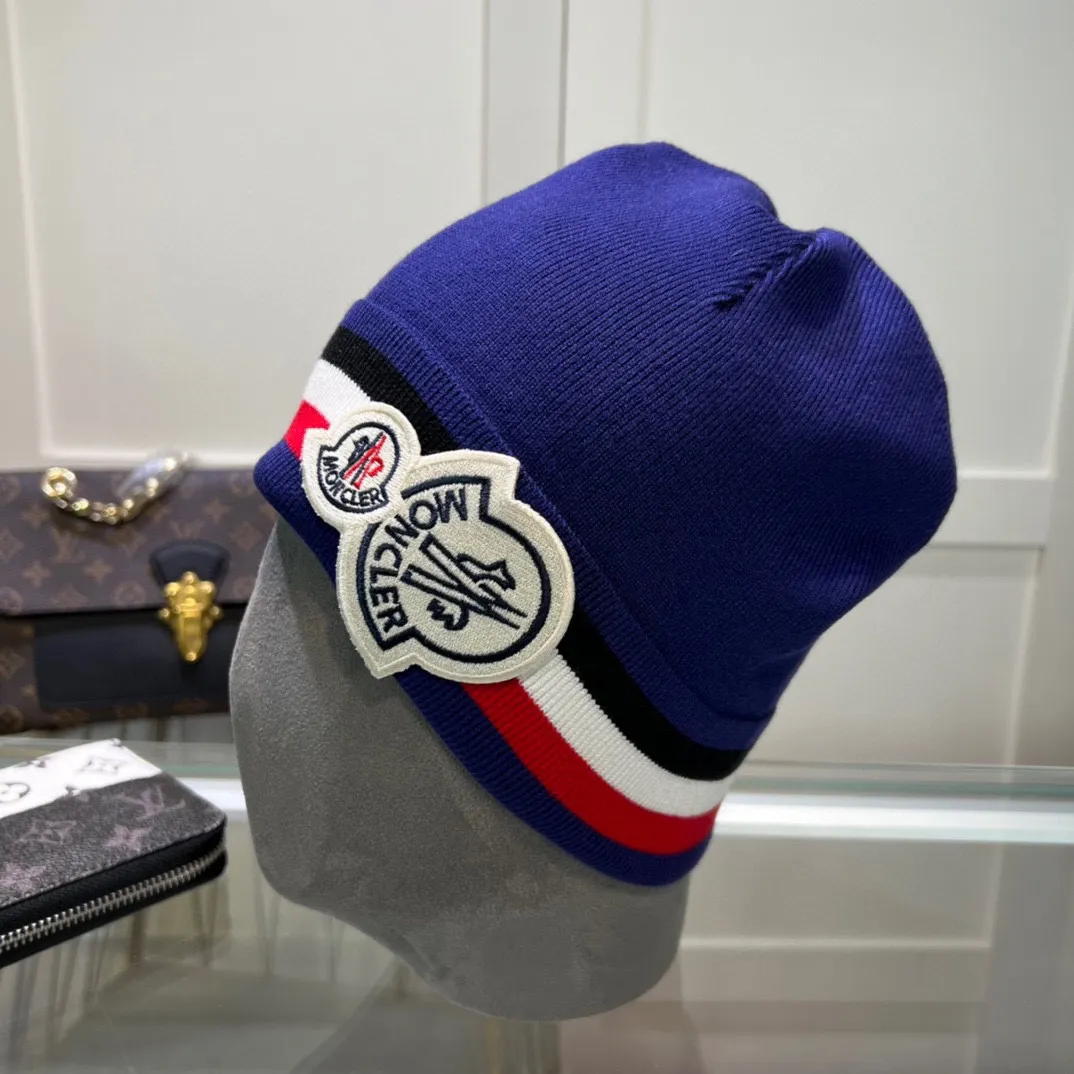 P50 comes with dust bag 🌺【MONCLER】Official website classic model, pay attention to the quality, the only one in the market that pays attention to quality details, 70% wool, 30% rabbit fur knitted hat! The same style for men and women, thicker and warmer, fashionable and popular 🌸First-class quality, the best brand for warmth in autumn and winter, order now, limited edition