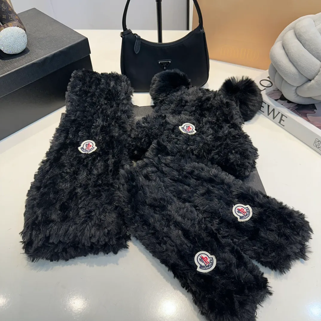 P160 Moncler muzzle hat, gloves, scarf, Angora rabbit fur knitted hat