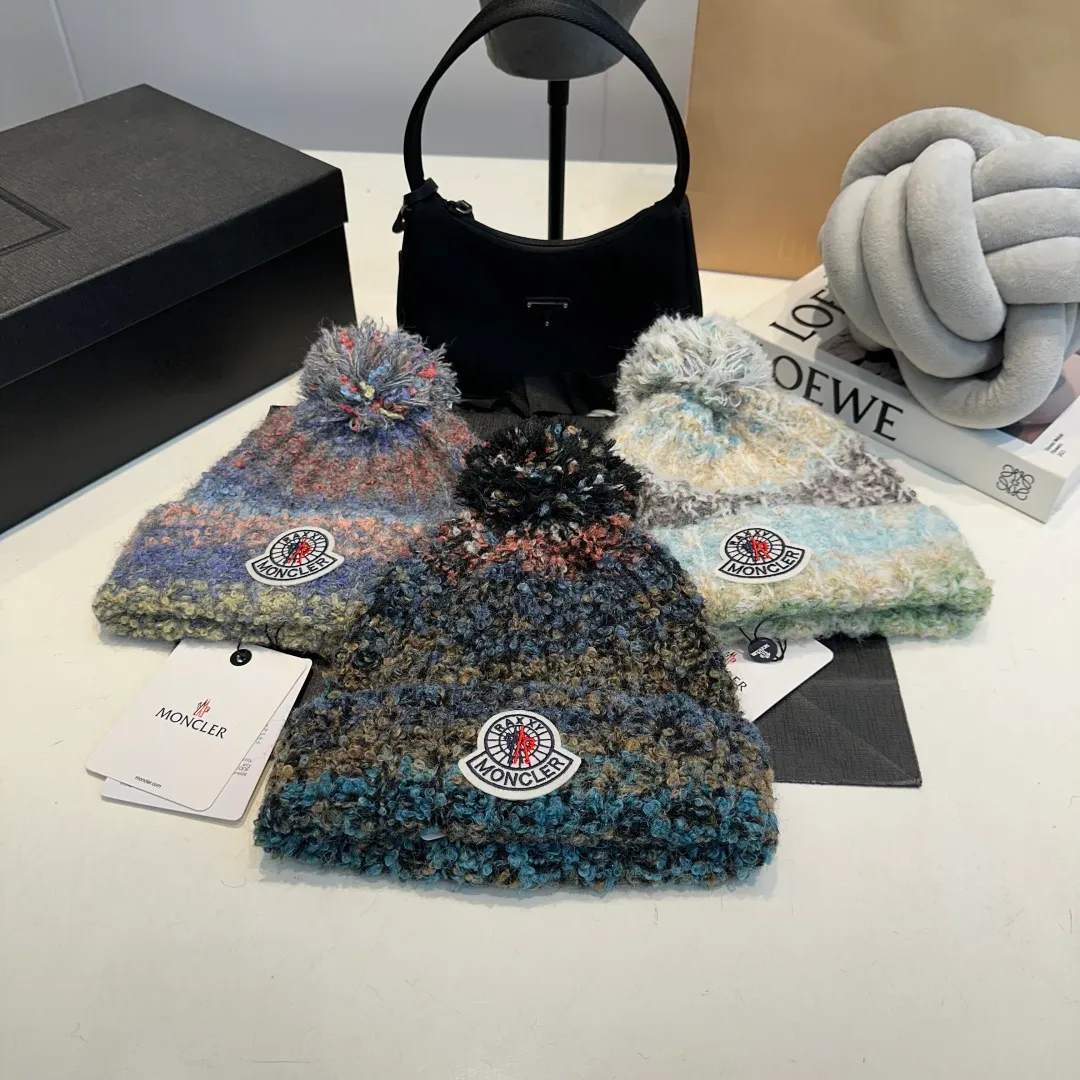P70 MONCLER🎩 Ancora red knitted hat for women 2025 autumn and winter new Korean style fashionable thickened warm woolen hat
