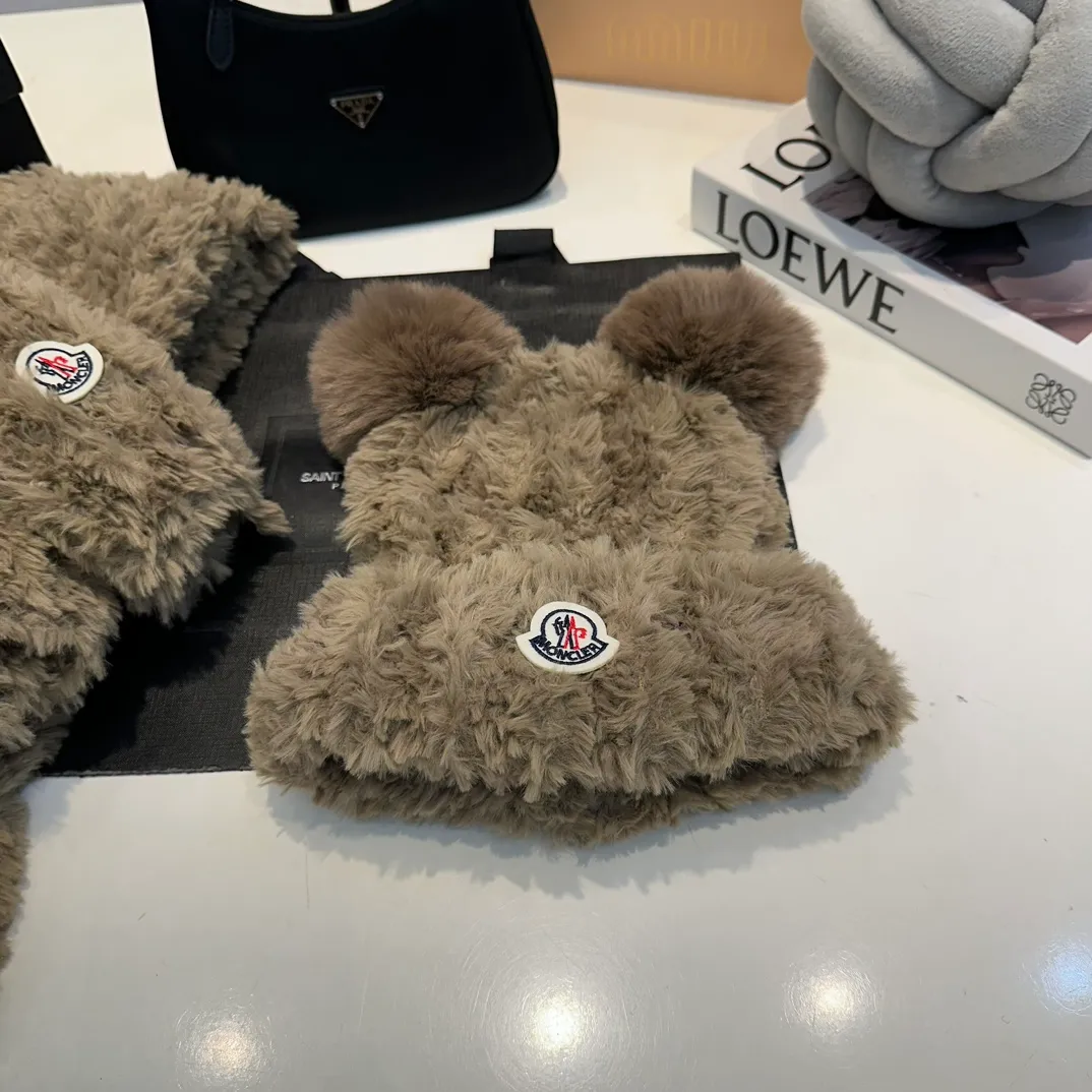 P160 Moncler muzzle hat, gloves, scarf, Angora rabbit fur knitted hat