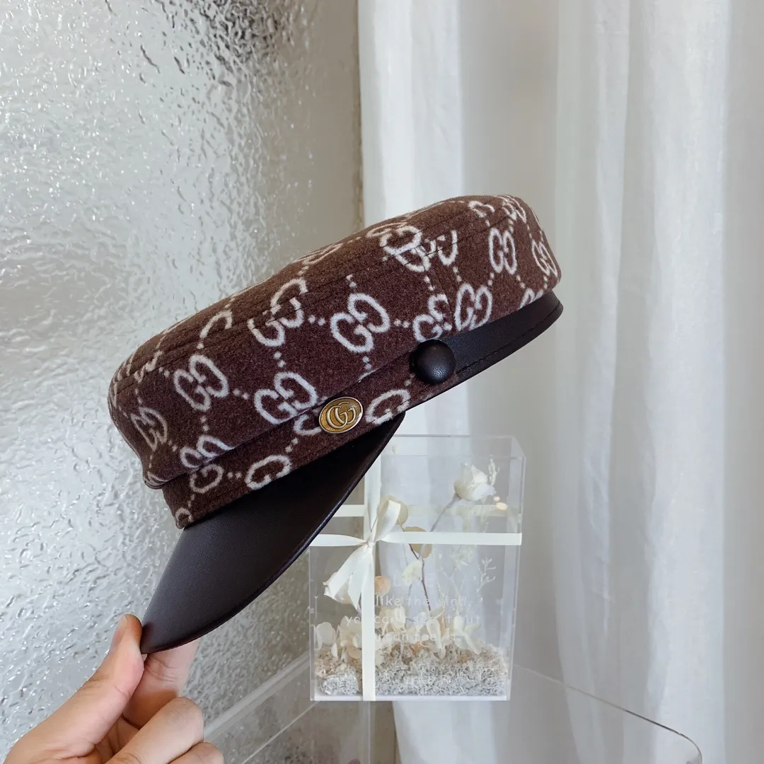 P74 Gucci 2021 autumn and winter new peaked cap, wool military cap, made of classic GG wool fabric, head circumference is about 57cm,