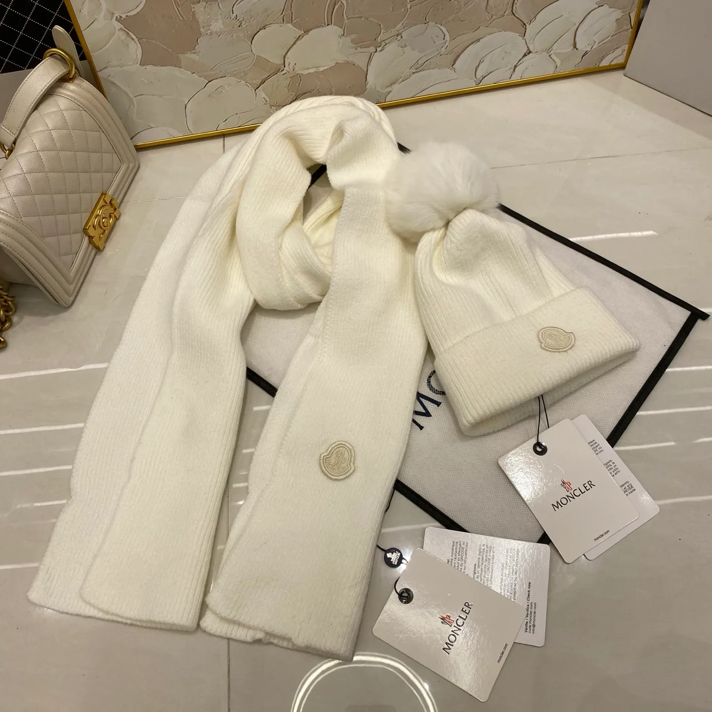Moncler two-piece set cashmere knitted hat with fox fur ball + scarf🧣