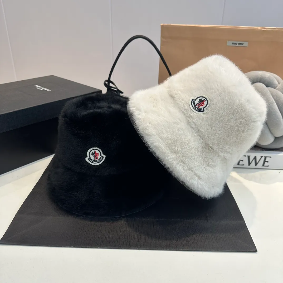 P60 MONCLER, new rabbit fur fisherman hat, super thick and warm, complete with tags