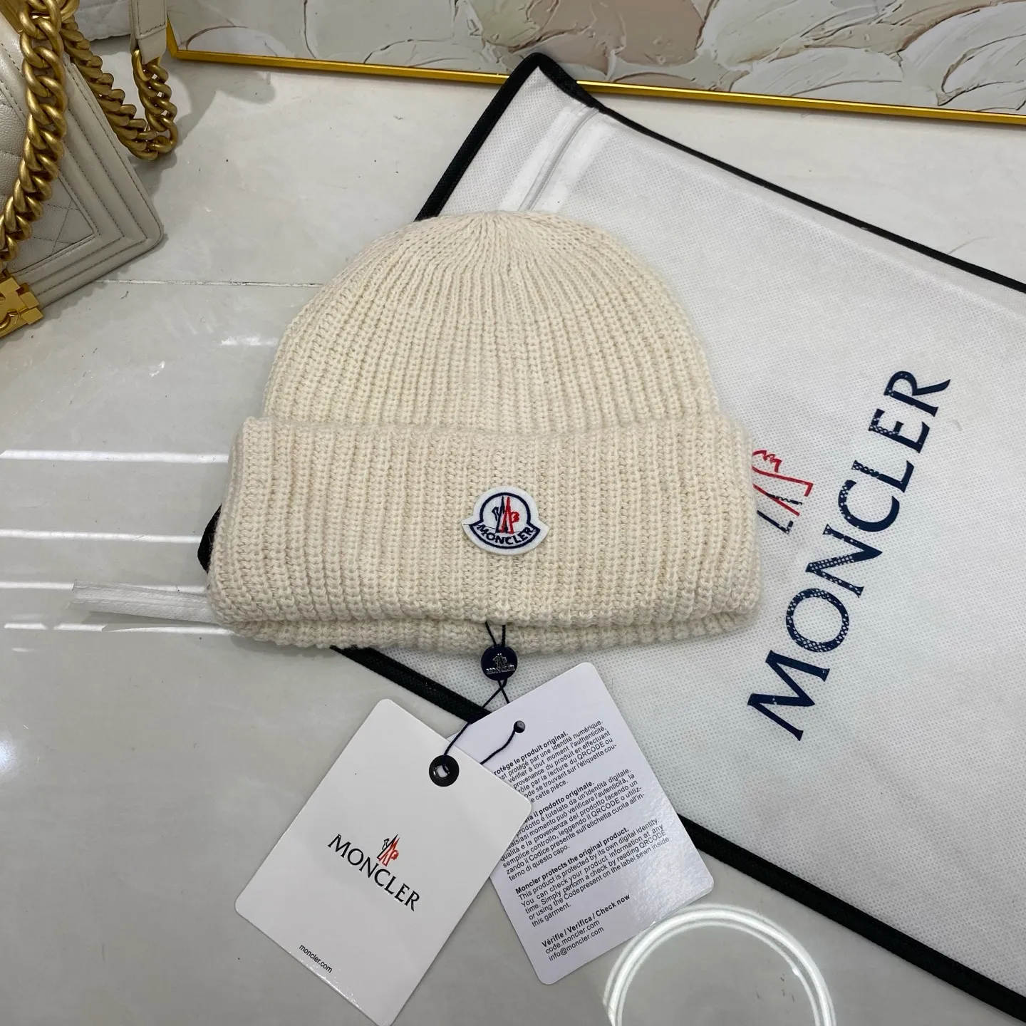 Moncler masked thick knitted hat
