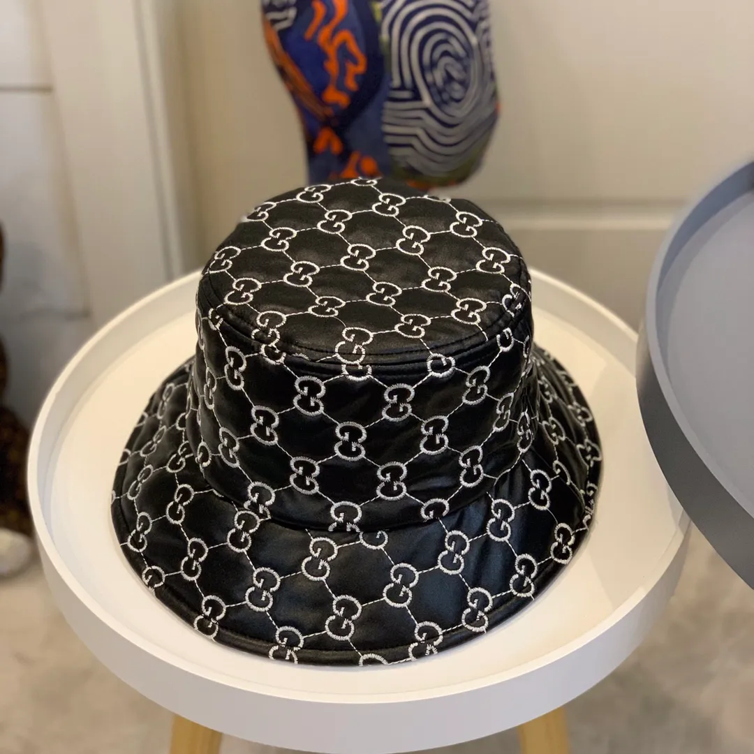 P110 GUCCI simple fisherman hat, light luxury, low-key minimalist style, invincible sun protection and slimming! Be a quiet little woman! A must-have sunshade for babies in autumn and winter! Super convenient storage Material: 100% cotton Head circumference: 57 cm