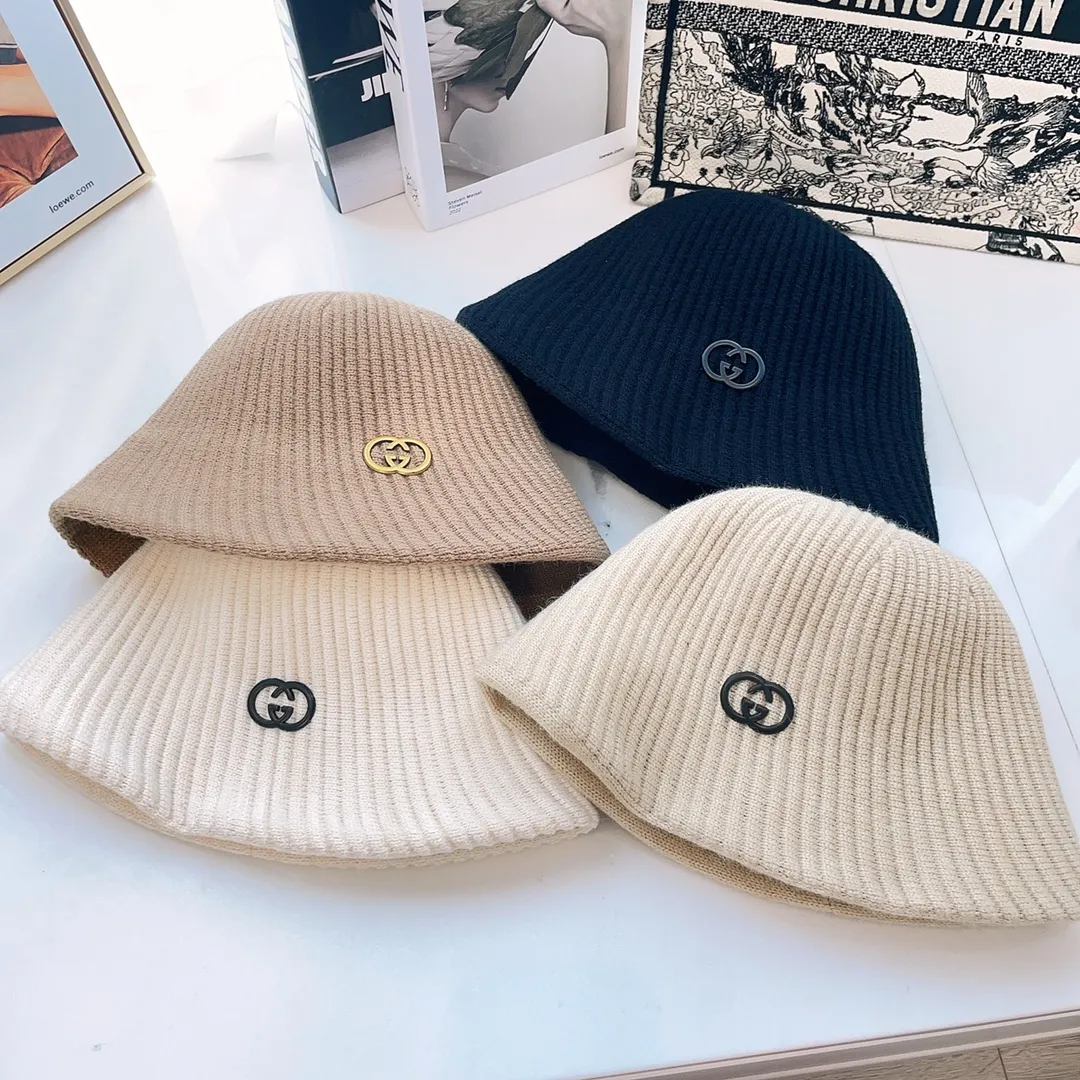Special batch of 70 new Gucci autumn and winter new wool knitted bucket hat bucket hats. Three-dimensional twill texture, super visual sense. The fixed brim can hide the face shape. Super friendly for babies with big heads. Now it is perfect to wear.