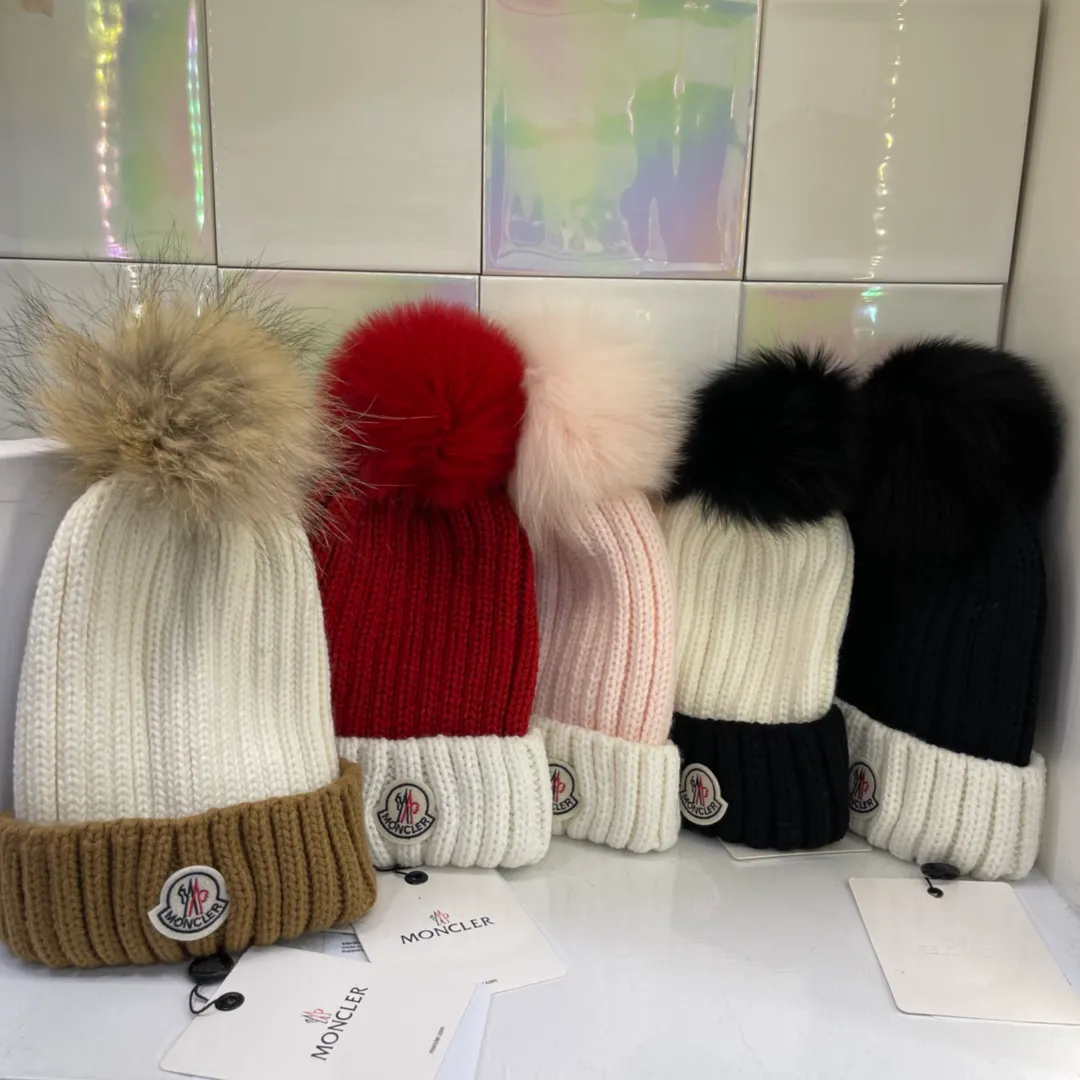 MONCLER Mouth Mouth Beanie Hat