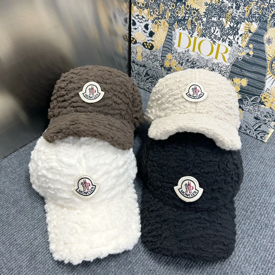 Moncler haute couture baseball cap has arrived🔥