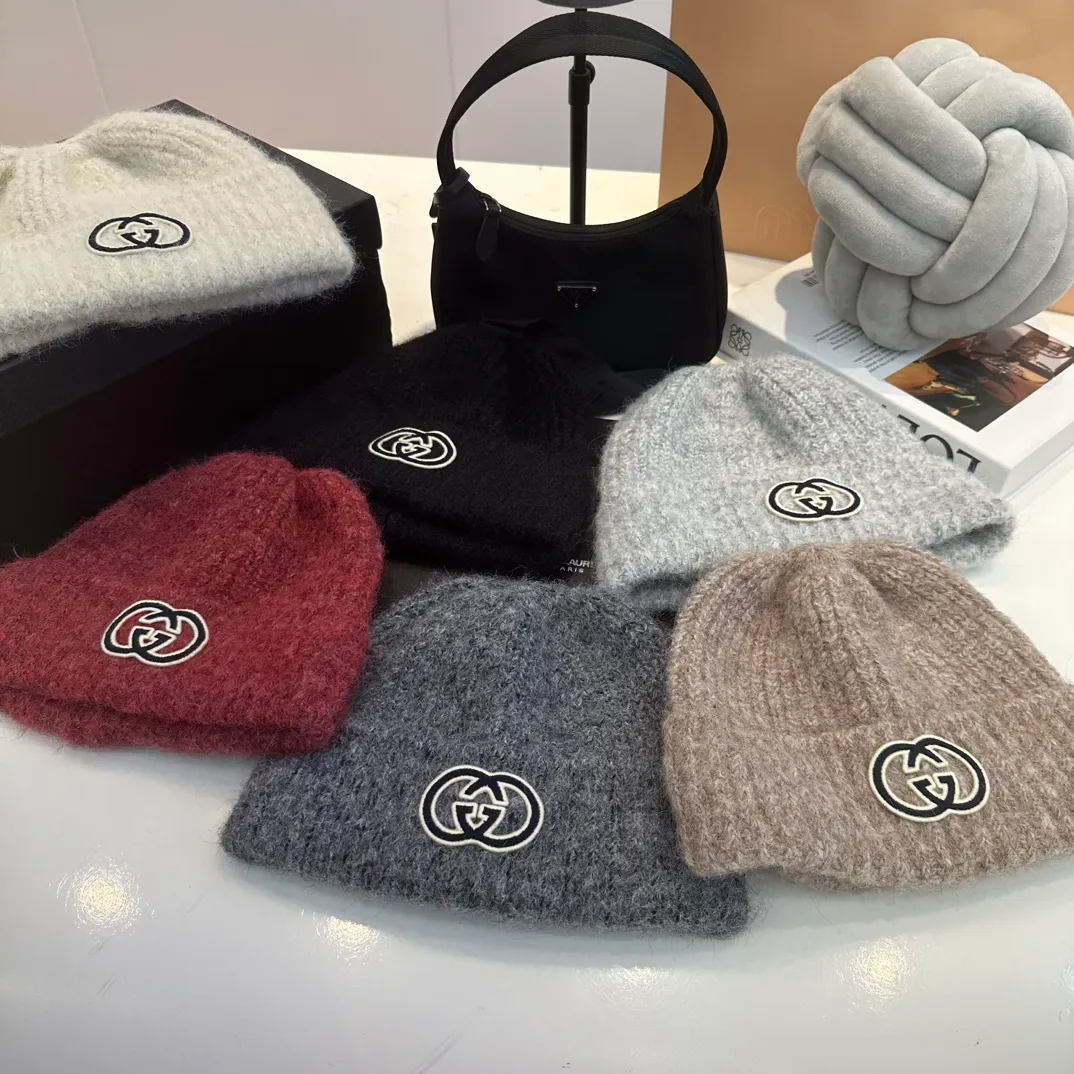 P80 Gucci Gucci new autumn and winter woolen hat, super good quality, running quantity, multi-color