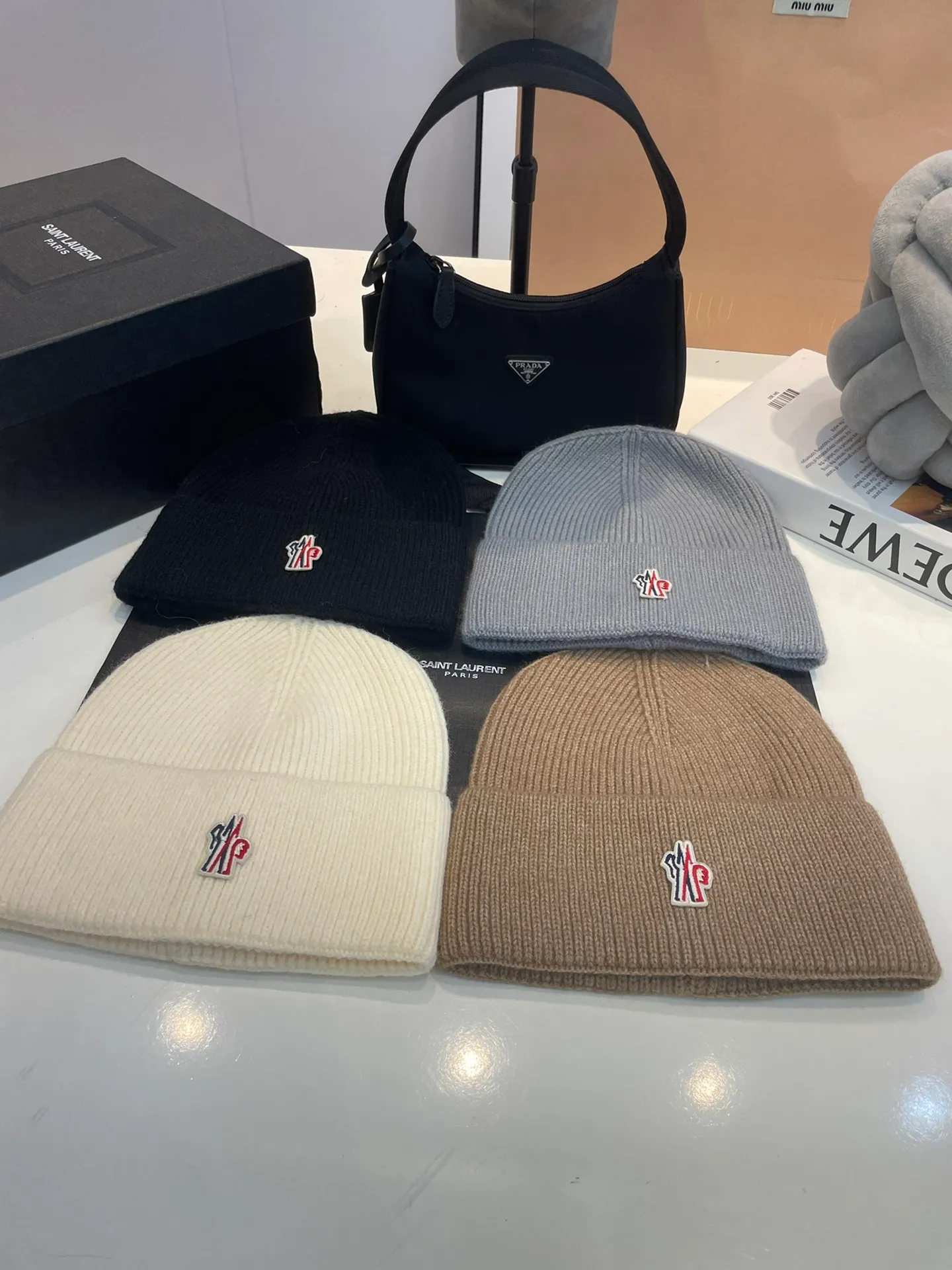 P40 MONCLER 2023 autumn and winter new knitted beanie hat, very popular 💖 first-class texture, very easy to match on the street!