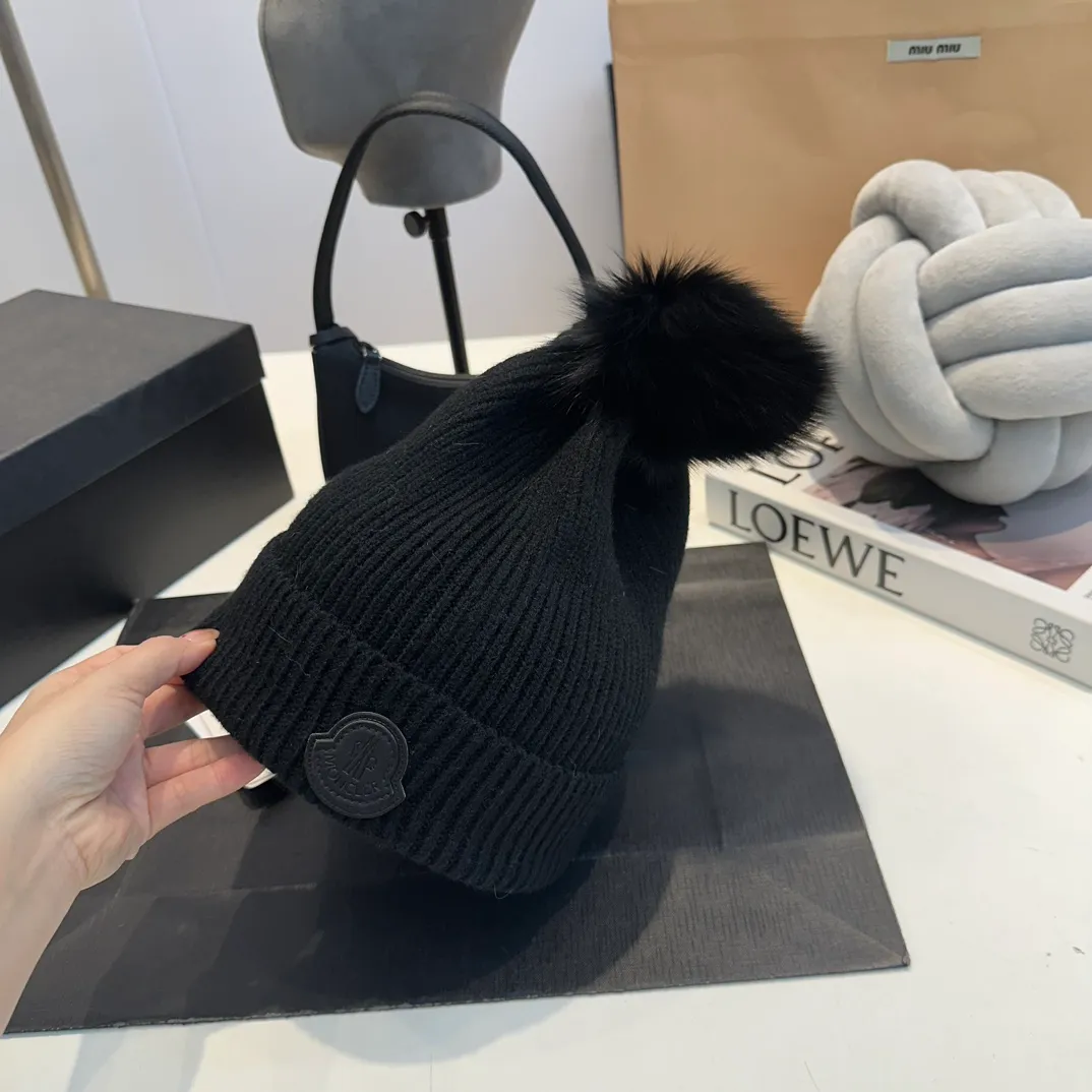 P70 MONCLER2024 new knitted wool ear protection warm hat, order now