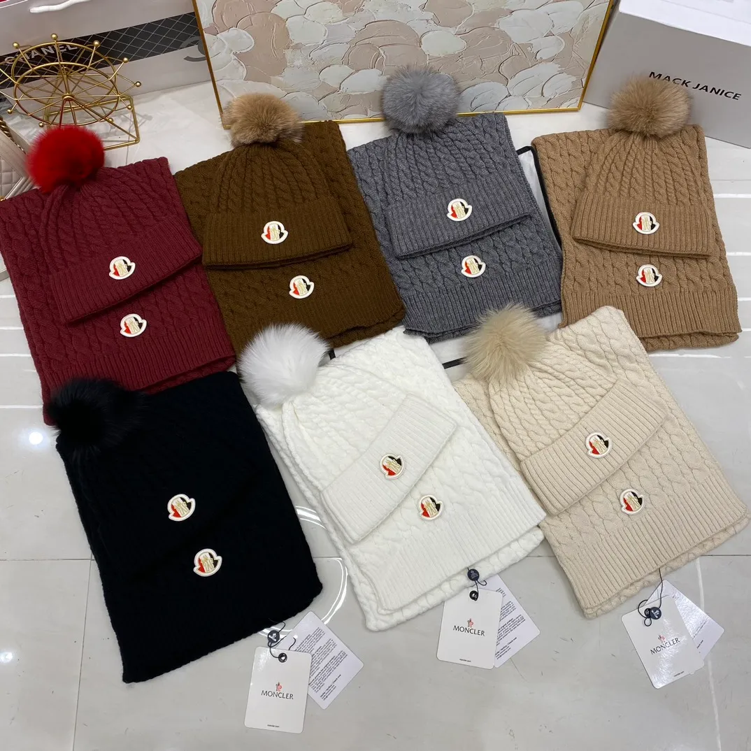 Moncler Mouth Covered Twist Cashmere Knitted Hat (Fox Fur Ball) + Scarf🧣