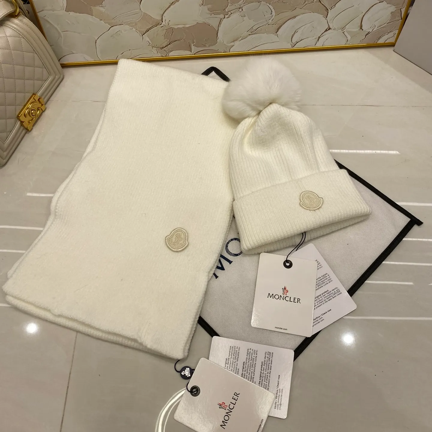 Moncler two-piece set cashmere knitted hat with fox fur ball + scarf🧣