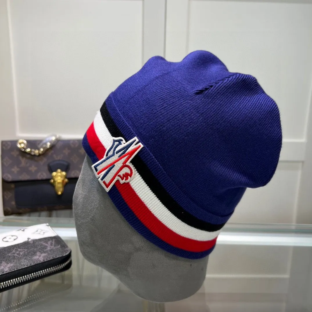 P50 comes with dust bag 🌺【MONCLER】Official website classic model, pay attention to the quality, the only one in the market that pays attention to quality details, 70% wool, 30% rabbit fur knitted hat! The same style for men and women, thicker and warmer, fashionable and popular 🌸First-class quality, the best brand for warmth in autumn and winter, order now, limited edition