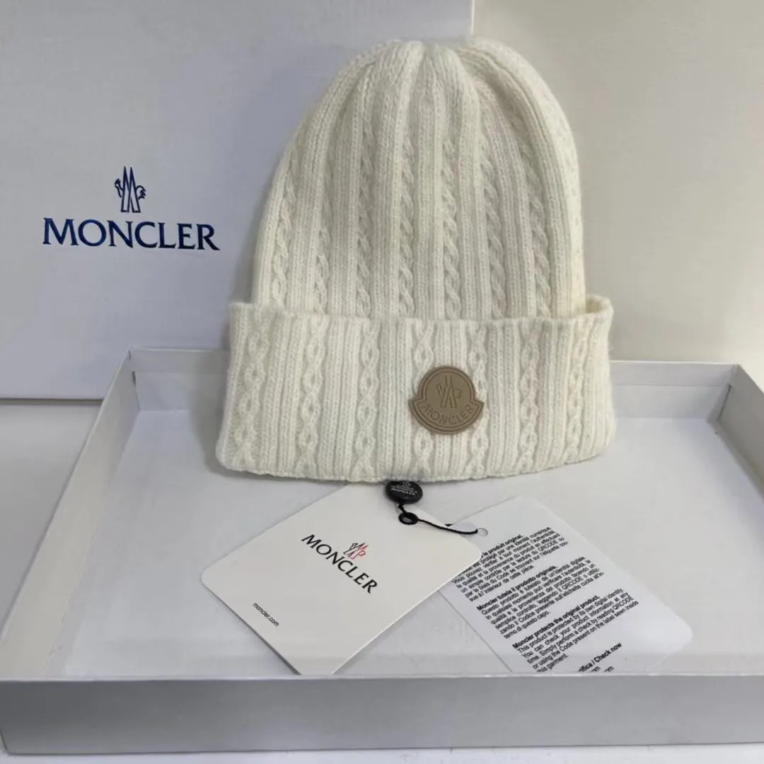 Cabbage price Moncler muzzle rabbit fur knitted hat