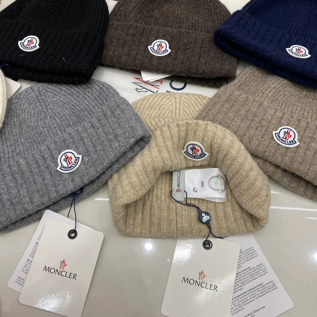 Cabbage price Moncler new cashmere knitted hat