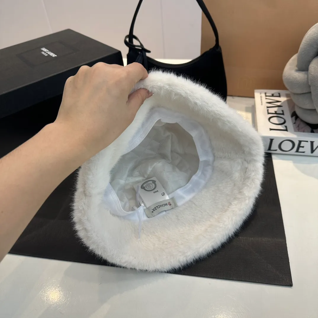 P60 MONCLER, new rabbit fur fisherman hat, super thick and warm, complete with tags