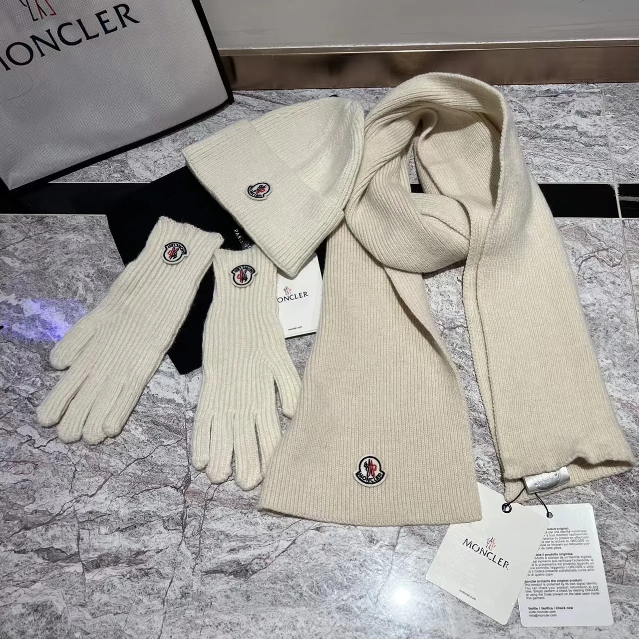 Moncler three-piece set cashmere knitted hat+scarf🧣+gloves🧤