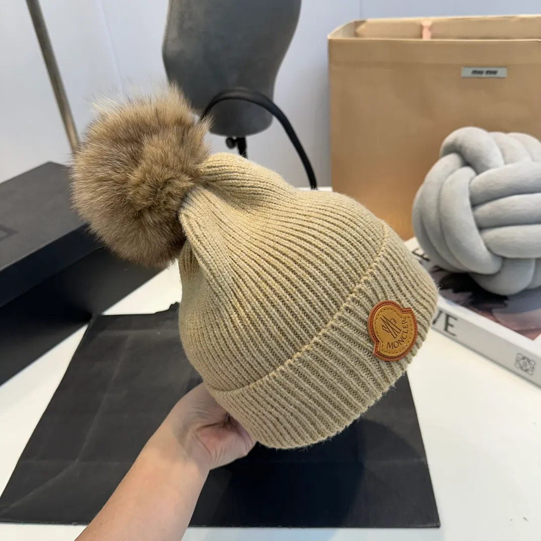 P70 MONCLER2024 new knitted wool ear protection warm hat, order now