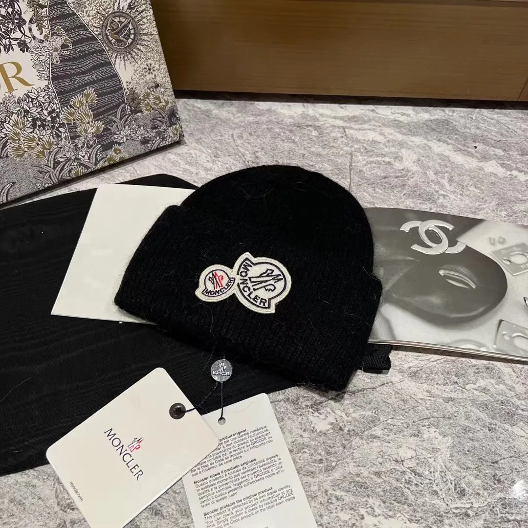 Inquiry with pictures, Moncler Angora rabbit fur knitted beanie