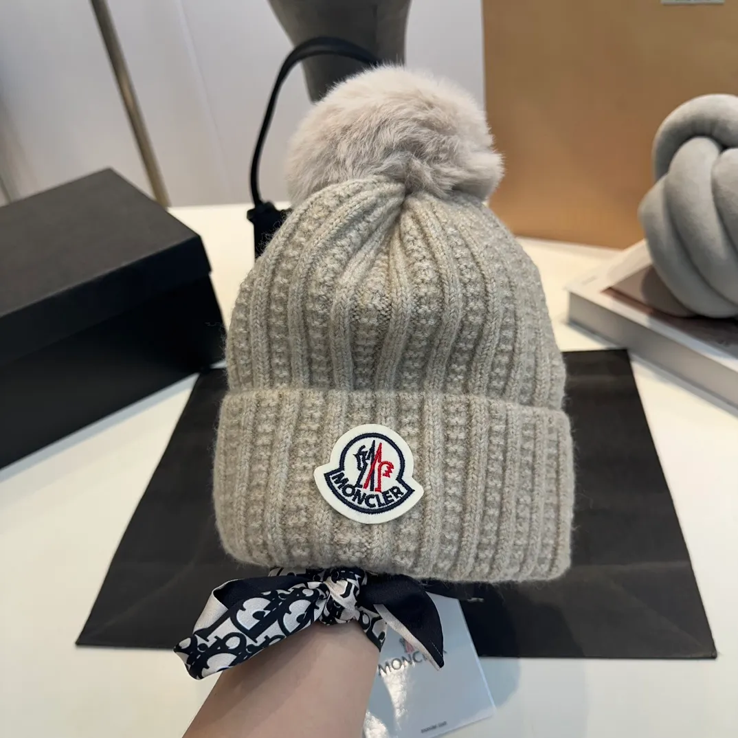 P70 moncler European and American style 2024 autumn and winter new warm wool hat for men and women, universal version wool hat cold hat