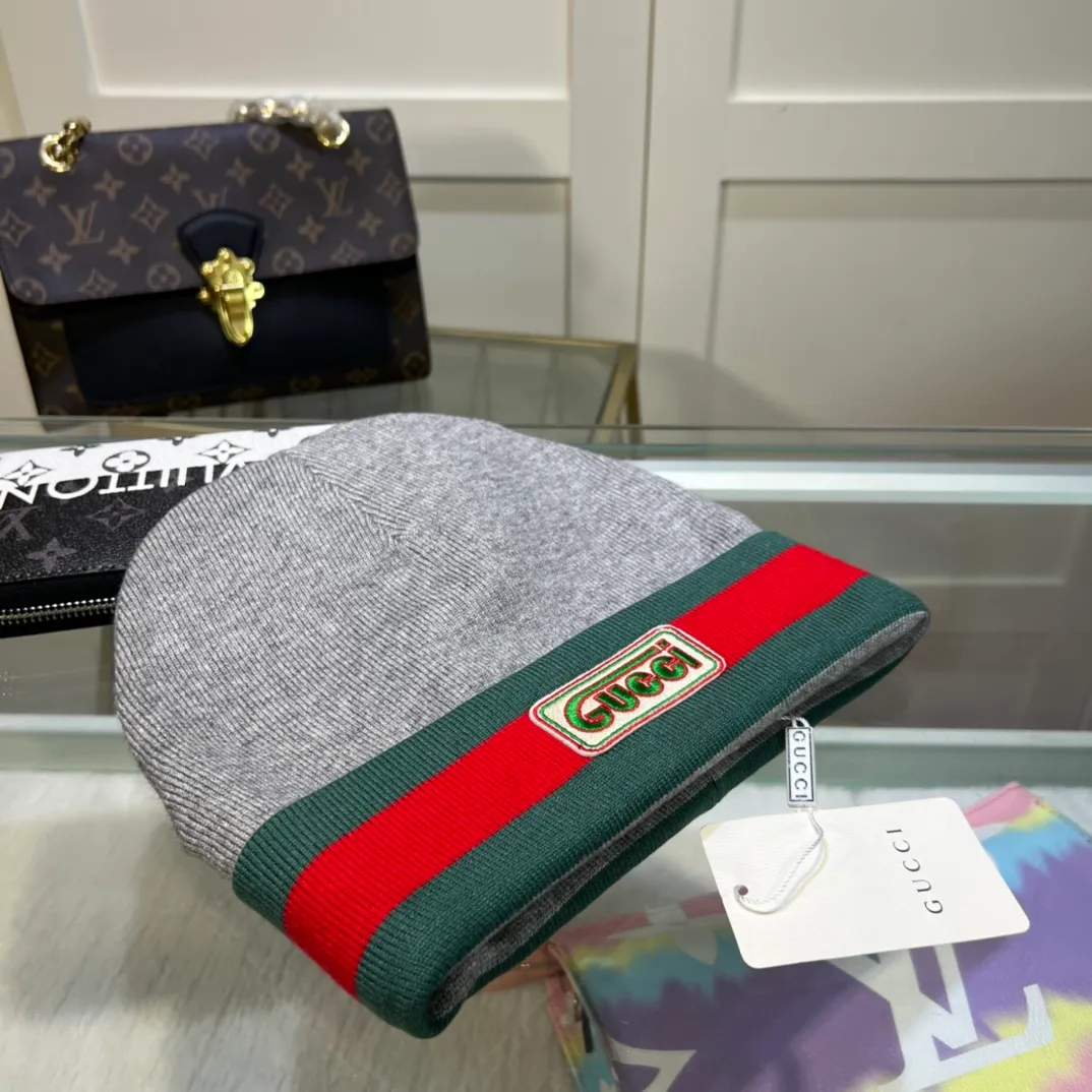 P56 comes with dust bag 🌺 [Classic model from GUCCI official website, popular model from Xiaohongshu! 70% wool, 30% rabbit fur knitted hat! The same style for men and women, thicker and warmer, fashionable and popular 🌸First-class quality, the best brand for warmth in autumn and winter, order now, limited edition