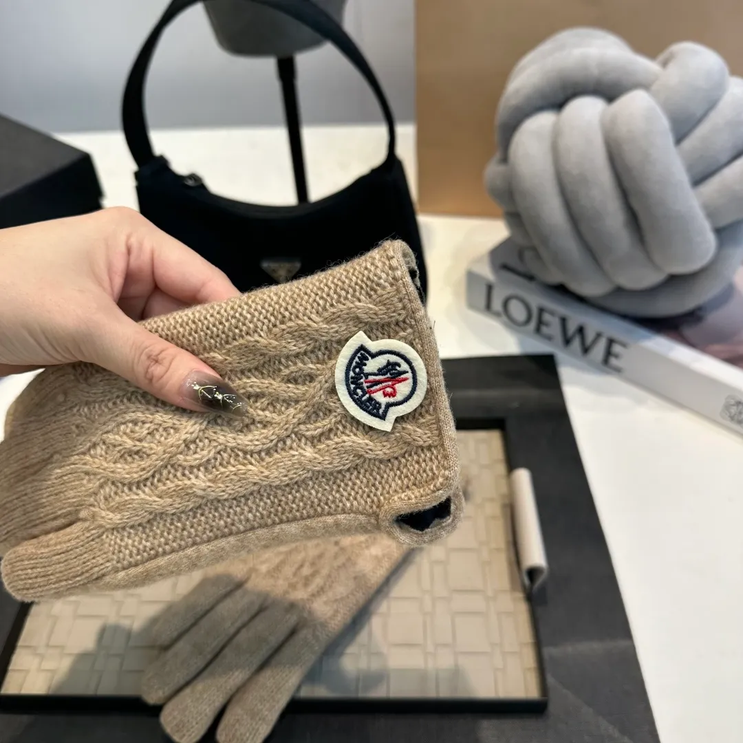 P60 Moncler Twist Wool Gloves Women's Winter Thickened Touch Screen Cycling Bike Protection from Cold and Warmth