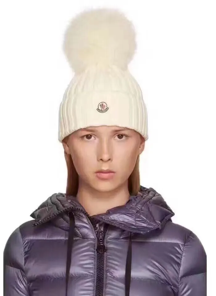 Inquiry with pictures, Moncler classic knitted beanie🔥