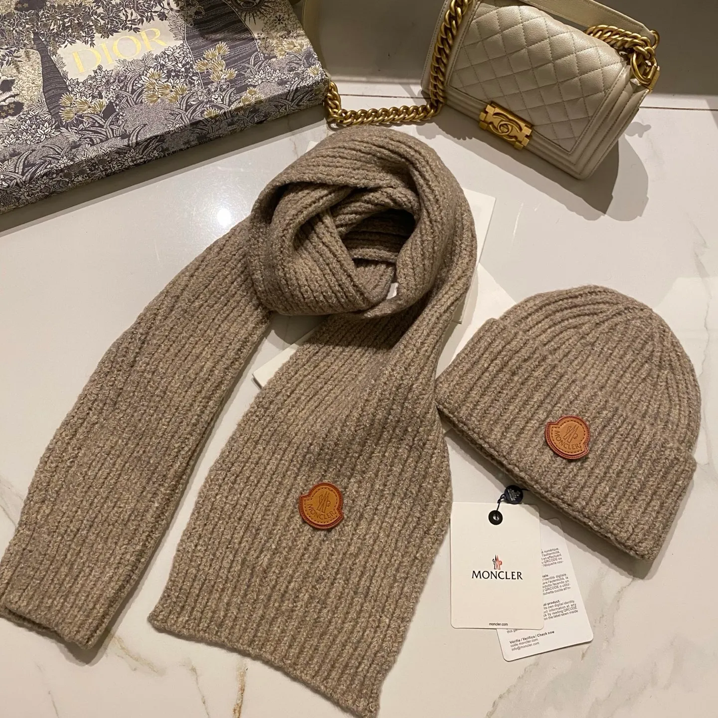 Moncler muzzle suit knitted hat + scarf