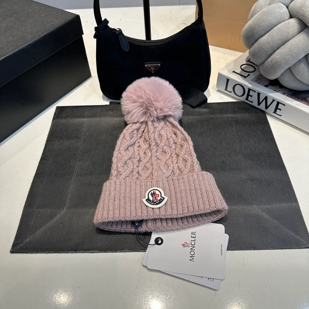 P60 MONCLER 25 autumn new product wool ball ear protection knitted toe wool hat cold hat sweet