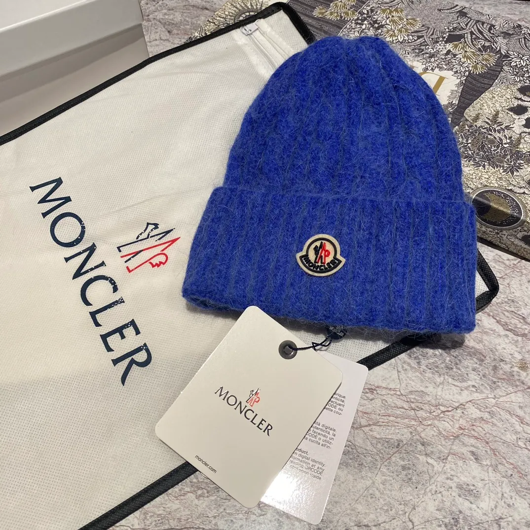 Moncler Mouth Covered High Version New Three-dimensional Logo Rabbit Hair Twist Knitted Hat❤️
