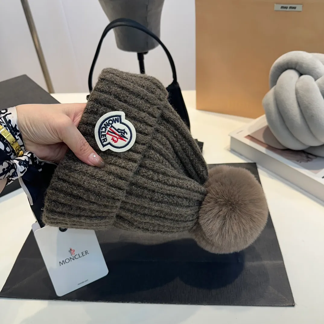 P70 moncler European and American style 2024 autumn and winter new warm wool hat for men and women, universal version wool hat cold hat