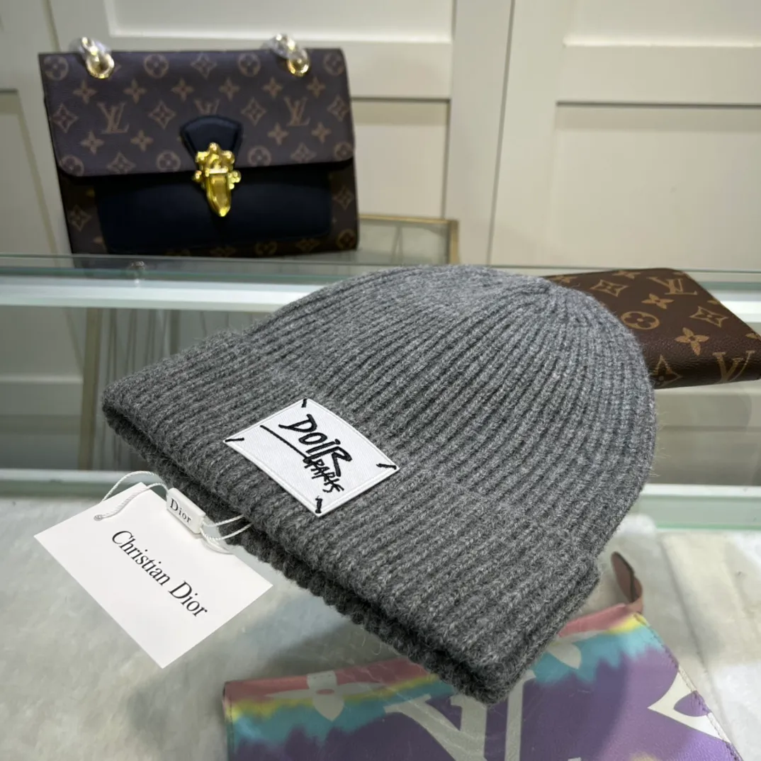 P60 comes with dust bag🌺【MONCLER】Official website classic style, 70% wool, 30% rabbit fur knitted hat! The same style for men and women, thicker and warmer, fashionable and popular 🌸First-class quality, the best brand for warmth in autumn and winter, order now, limited edition