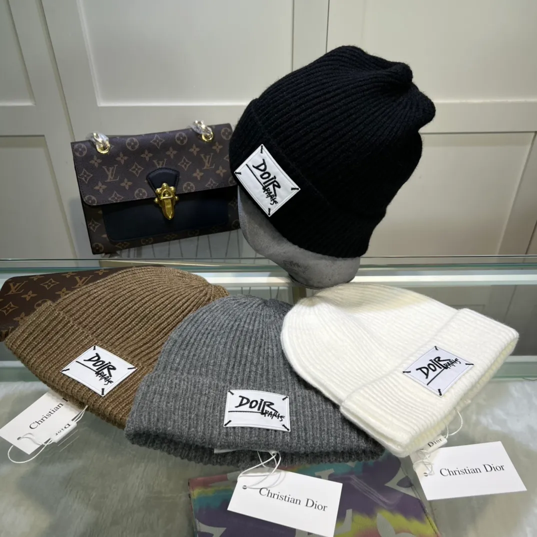 P60 comes with dust bag🌺【MONCLER】Official website classic style, 70% wool, 30% rabbit fur knitted hat! The same style for men and women, thicker and warmer, fashionable and popular 🌸First-class quality, the best brand for warmth in autumn and winter, order now, limited edition