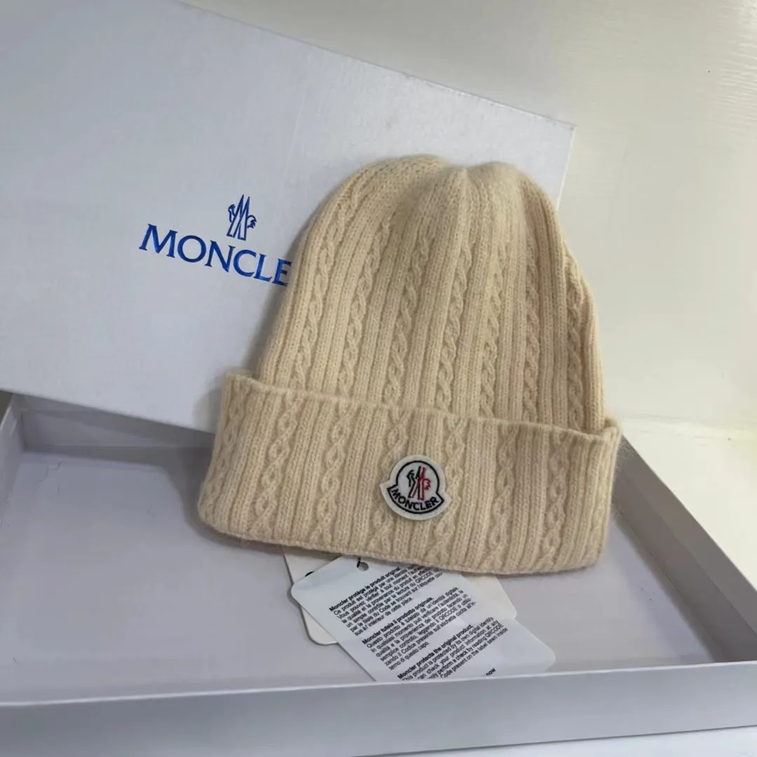 Cabbage price Moncler muzzle rabbit fur knitted hat