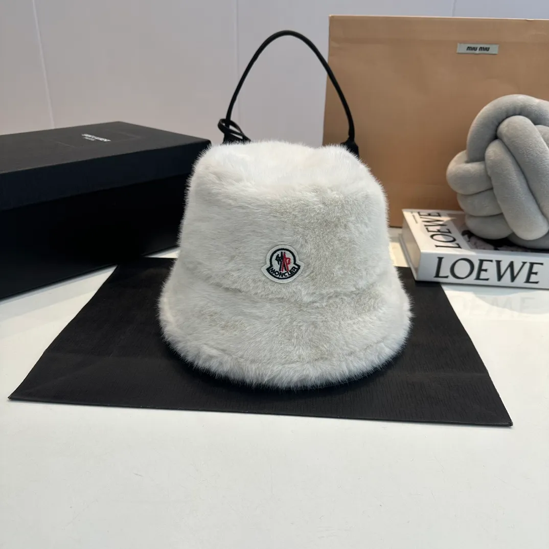 P58 MONCLER, new rabbit fur fisherman hat, super thick and warm, complete with tags