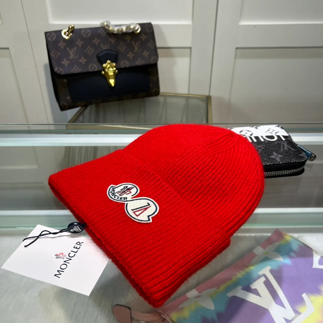 P60【MONCLER】Official website classic model, 70% wool, 30% rabbit fur knitted hat! The same style for men and women, thicker and warmer, fashionable and popular 🌸First-class quality, the best brand for warmth in autumn and winter, order now, limited edition