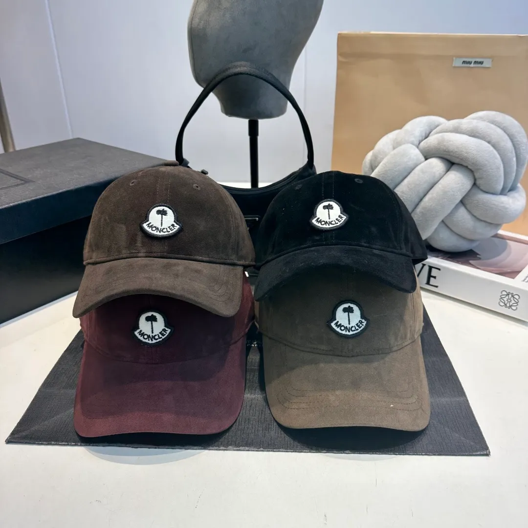 P60 new spring/summer MONCLER baseball cap, suitable for young and fashionable people, with strong visual effect, three-dimensional letters, good-looking and high-quality!